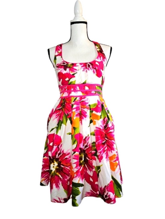 City Studio Dresses & Skirts - NWT City Studio Floral Dress